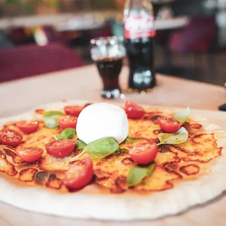 Cap1 Boardinghouse 4*