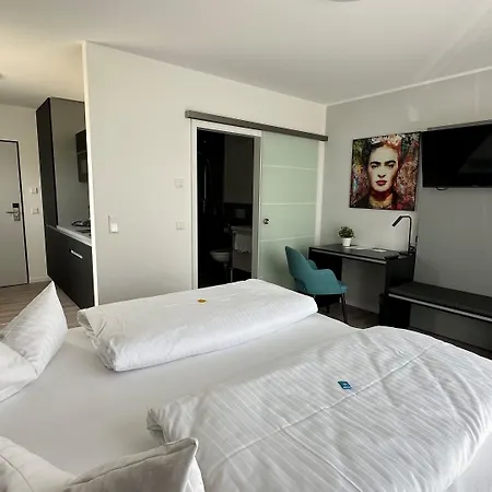 Cap1 Boardinghouse 4*
